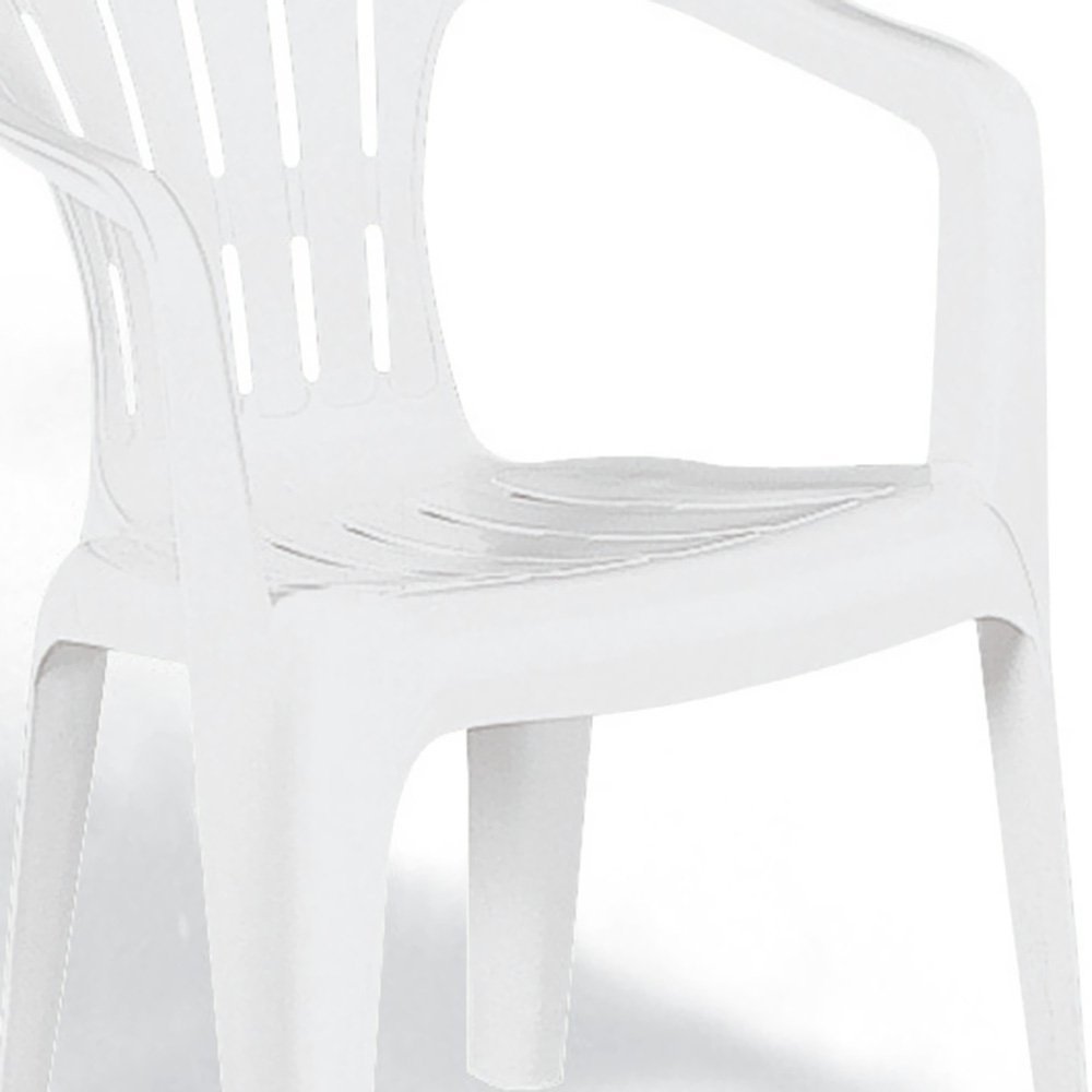 Kit Mesa de Plástico Tambau + 4 Cadeiras Atalaia Com Braço Tramontina